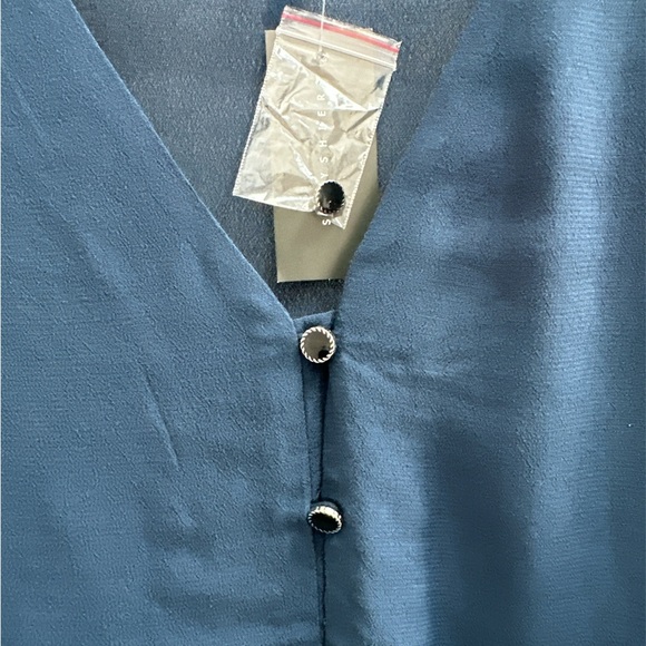 Suzy Shier Blue V-Neck Long Sleeve Blouse Size Medium - Picture 2 of 4